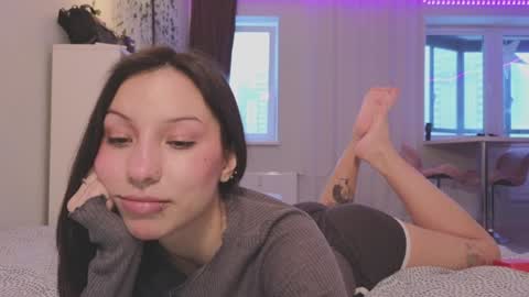 Lina online show from December 21, 2024, 7:24 am