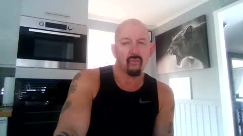 Snapshot of friskyneedsum chatting on February 25, 2025, 3:38 pm bob online show from February 25, 2025, 3:38 pm