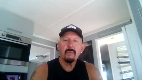 Snapshot of friskyneedsum chatting on September 17, 2025, 9:22 am bob online show from September 17, 2025, 9:22 am