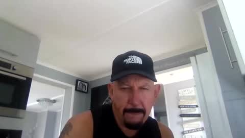 Snapshot of friskyneedsum chatting on October 20, 2025, 10:27 am bob online show from October 20, 2025, 10:27 am