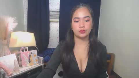 Snapshot of fritzielovesyou chatting on October 26, 2025, 2:06 am FRITZIE online show from October 26, 2025, 2:06 am