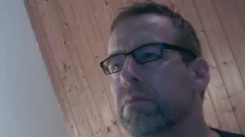 fromgermanywithlove1 online show from January 14, 2026, 2:17 am