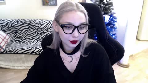 Snapshot of fromsun_forsoul chatting on December 24, 2024, 6:22 am Lilith online show from December 24, 2024, 6:22 am