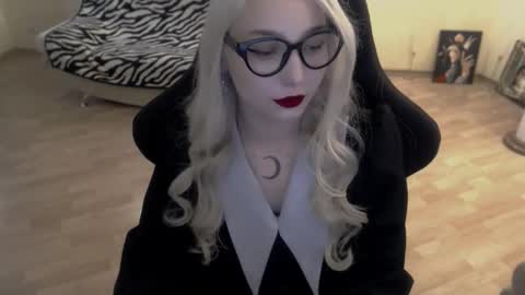 Snapshot of fromsun_forsoul chatting on October 29, 2025, 11:23 am Lilith online show from October 29, 2025, 11:23 am