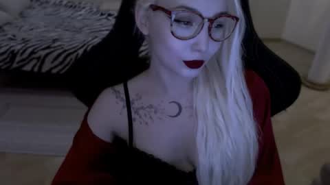 Lilith online show from May 2, 2026, 6:02 pm