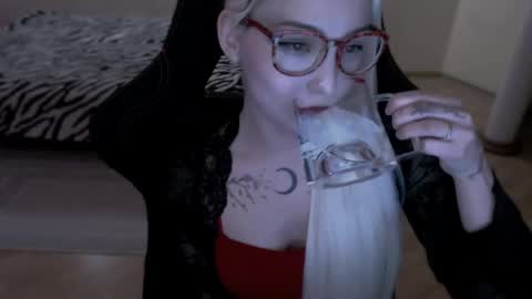 Lilith online show from May 22, 2026, 6:35 pm
