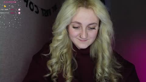 Snapshot of frosty_blueberries4 chatting on December 9, 2024, 12:51 pm ANA online show from December 9, 2024, 12:51 pm