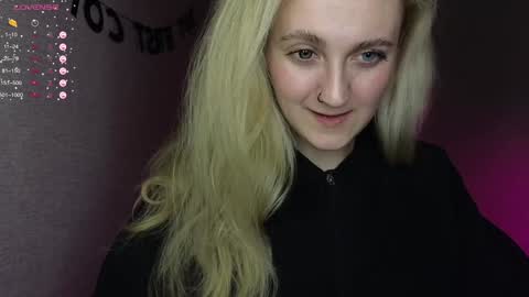 Snapshot of frosty_blueberries4 chatting on December 13, 2024, 11:55 am ANA online show from December 13, 2024, 11:55 am