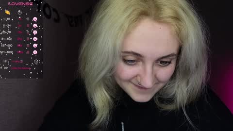 Snapshot of frosty_blueberries4 chatting on December 26, 2024, 7:35 am ANA online show from December 26, 2024, 7:35 am