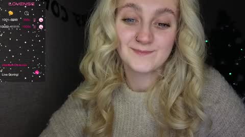 Snapshot of frosty_blueberries4 chatting on January 5, 2025, 11:01 pm ANA online show from January 5, 2025, 11:01 pm