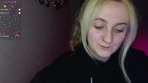 Snapshot of frosty_blueberries4 chatting on January 18, 2025, 11:33 pm ANA online show from January 18, 2025, 11:33 pm
