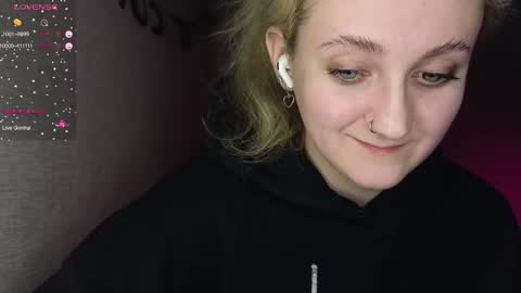 Snapshot of frosty_blueberries4 chatting on February 9, 2025, 6:11 am ANA online show from February 9, 2025, 6:11 am