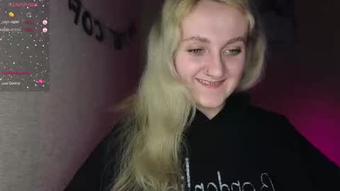 Snapshot of frosty_blueberries4 chatting on February 10, 2025, 12:29 pm ANA online show from February 10, 2025, 12:29 pm