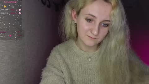 Snapshot of frosty_blueberries4 chatting on February 11, 2025, 11:32 am ANA online show from February 11, 2025, 11:32 am