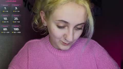 Snapshot of frosty_blueberries4 chatting on March 6, 2025, 11:53 pm ANA online show from March 6, 2025, 11:53 pm