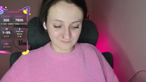 Snapshot of frosty_blueberries4 chatting on October 5, 2025, 10:07 pm ANA online show from October 5, 2025, 10:07 pm