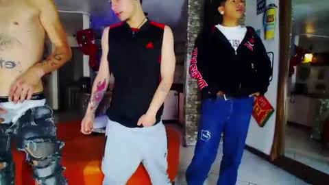 THOMAS AND DAMIAND online show from January 24, 2025, 8:11 pm