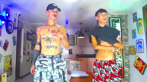 THOMAS AND DAMIAND online show from February 1, 2025, 7:02 pm