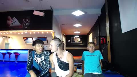 THOMAS AND DAMIAND online show from February 11, 2025, 7:05 pm