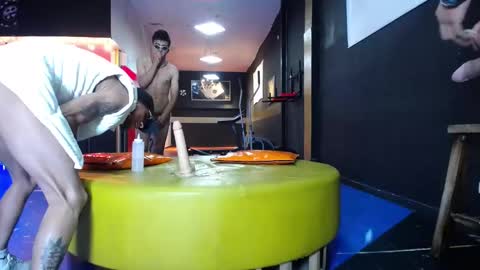 THOMAS AND DAMIAND online show from February 23, 2025, 10:09 pm
