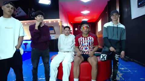 THOMAS AND DAMIAND online show from October 5, 2025, 7:45 pm