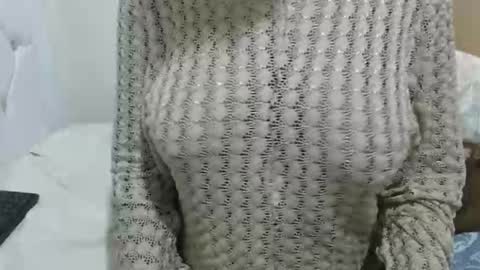 fruity28 online show from October 27, 2025, 8:18 am