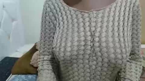 fruity28 online show from November 2, 2025, 8:33 pm