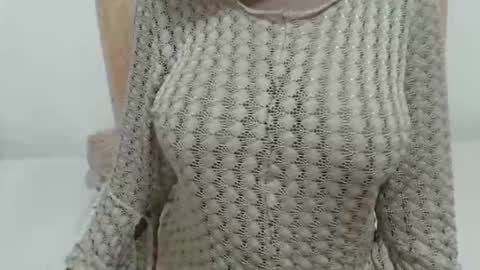 fruity28 online show from December 14, 2025, 4:29 am