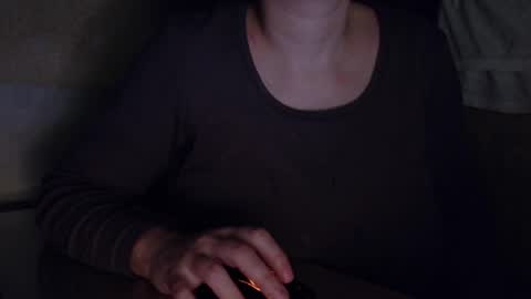 Snapshot of frumcake chatting on November 10, 2025, 12:42 am FrumCake online show from November 10, 2025, 12:42 am