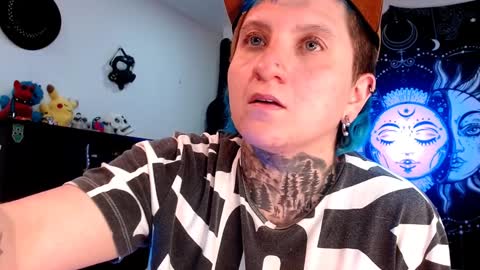 Snapshot of ftmblueyes chatting on February 3, 2025, 1:52 am HEHIM online show from February 3, 2025, 1:52 am