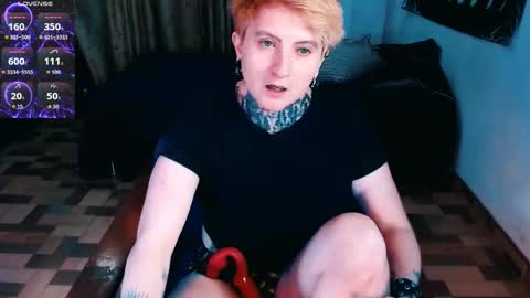 Snapshot of ftmblueyes chatting on November 12, 2025, 4:02 am HEHIM online show from November 12, 2025, 4:02 am