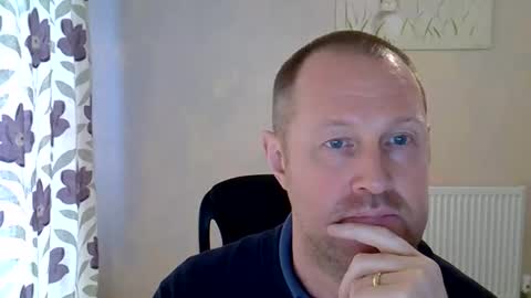 Snapshot of fuck_buddy_uk chatting on June 6, 2026, 2:33 pm Fuck Buddy UK online show from June 6, 2026, 2:33 pm