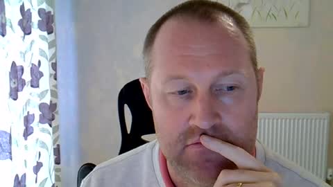 Snapshot of fuck_buddy_uk chatting on June 12, 2026, 11:42 am Fuck Buddy UK online show from June 12, 2026, 11:42 am