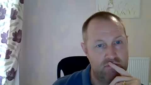 Snapshot of fuck_buddy_uk chatting on August 5, 2026, 1:03 pm Fuck Buddy UK online show from August 5, 2026, 1:03 pm