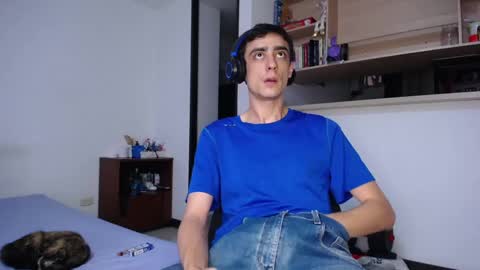 Lauuuu n TheLuckyGuy online show from March 3, 2025, 9:59 pm