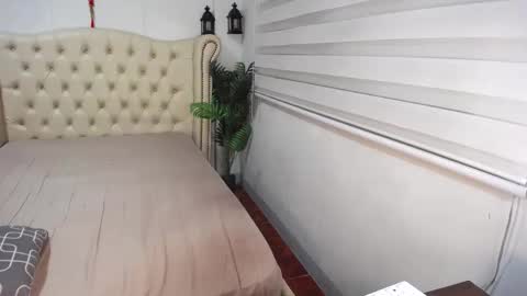 Snapshot of fuckgirl4you chatting on December 14, 2024, 10:28 pm khalifa online show from December 14, 2024, 10:28 pm