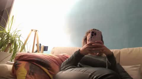 La online show from November 12, 2025, 8:30 pm