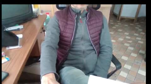 Snapshot of fuckistanbul chatting on February 11, 2026, 6:29 am Bruchus online show from February 11, 2026, 6:29 am