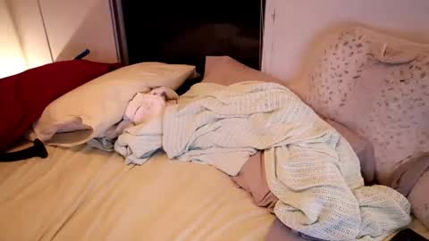 fuckmypussyplz1 online show from November 3, 2025, 1:40 am