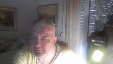 fukingcrazy online show from May 25, 2026, 5:57 am