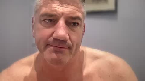fullback_15 online show from May 10, 2026, 12:21 pm