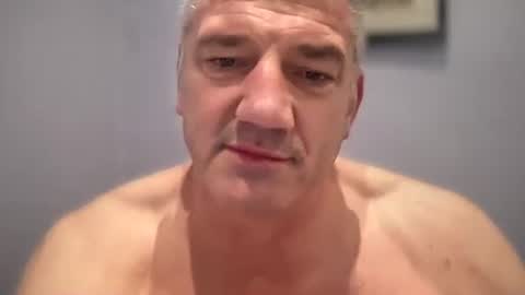 fullback_15 online show from May 16, 2026, 6:32 am