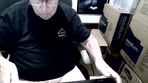 Snapshot of funclemike chatting on July 20, 2026, 2:37 am funclemike online show from July 20, 2026, 2:37 am