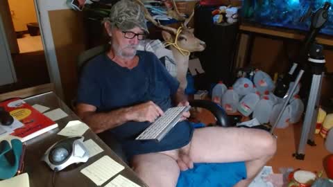 mike online show from September 17, 2025, 11:39 pm