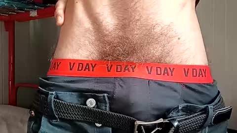 Italian men online show from November 15, 2025, 9:39 am