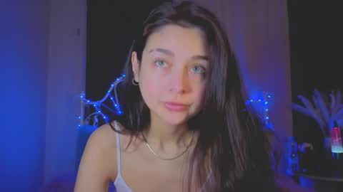 Tiffany online show from October 8, 2025, 1:47 am