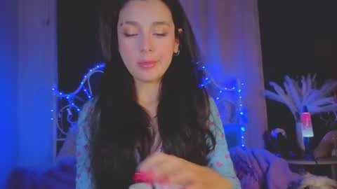 Tiffany online show from October 12, 2025, 1:59 am