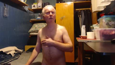 Snapshot of furosz chatting on February 10, 2025, 5:19 pm furosz online show from February 10, 2025, 5:19 pm