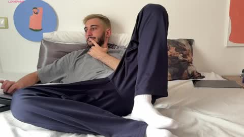 Snapshot of futa_fun chatting on May 15, 2026, 10:00 am Futa online show from May 15, 2026, 10:00 am