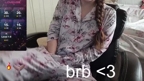 Snapshot of fuxkme_jen chatting on January 4, 2025, 5:37 pm fuxkme_jen online show from January 4, 2025, 5:37 pm